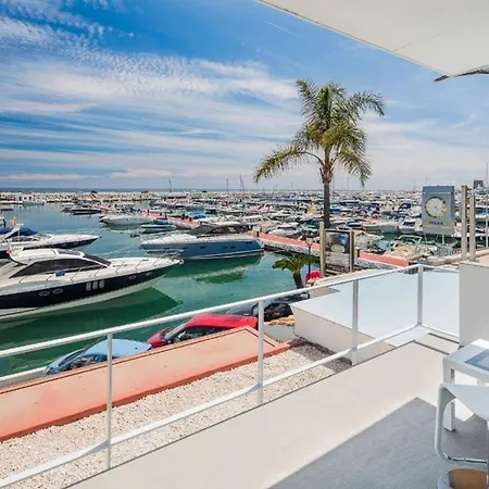 Modern Frontline Puerto Banus M2 Apartment *