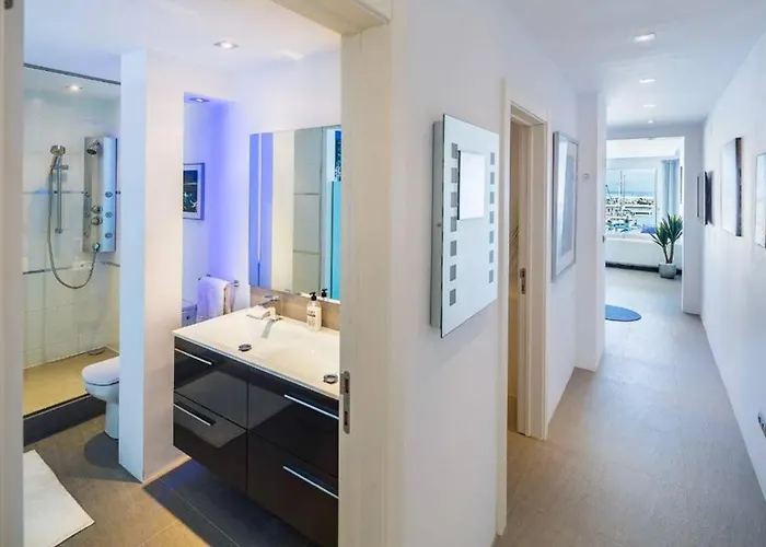 Modern Frontline Puerto Banus M2 * Marbella